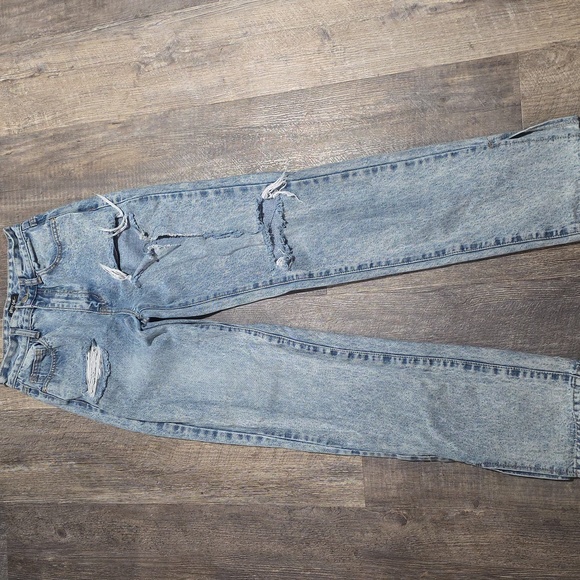 Nasty Gal Denim - Nasty Gal Mom Jeans Women's Size 8 Distressed Slit Ankle Light Wash Relaxed